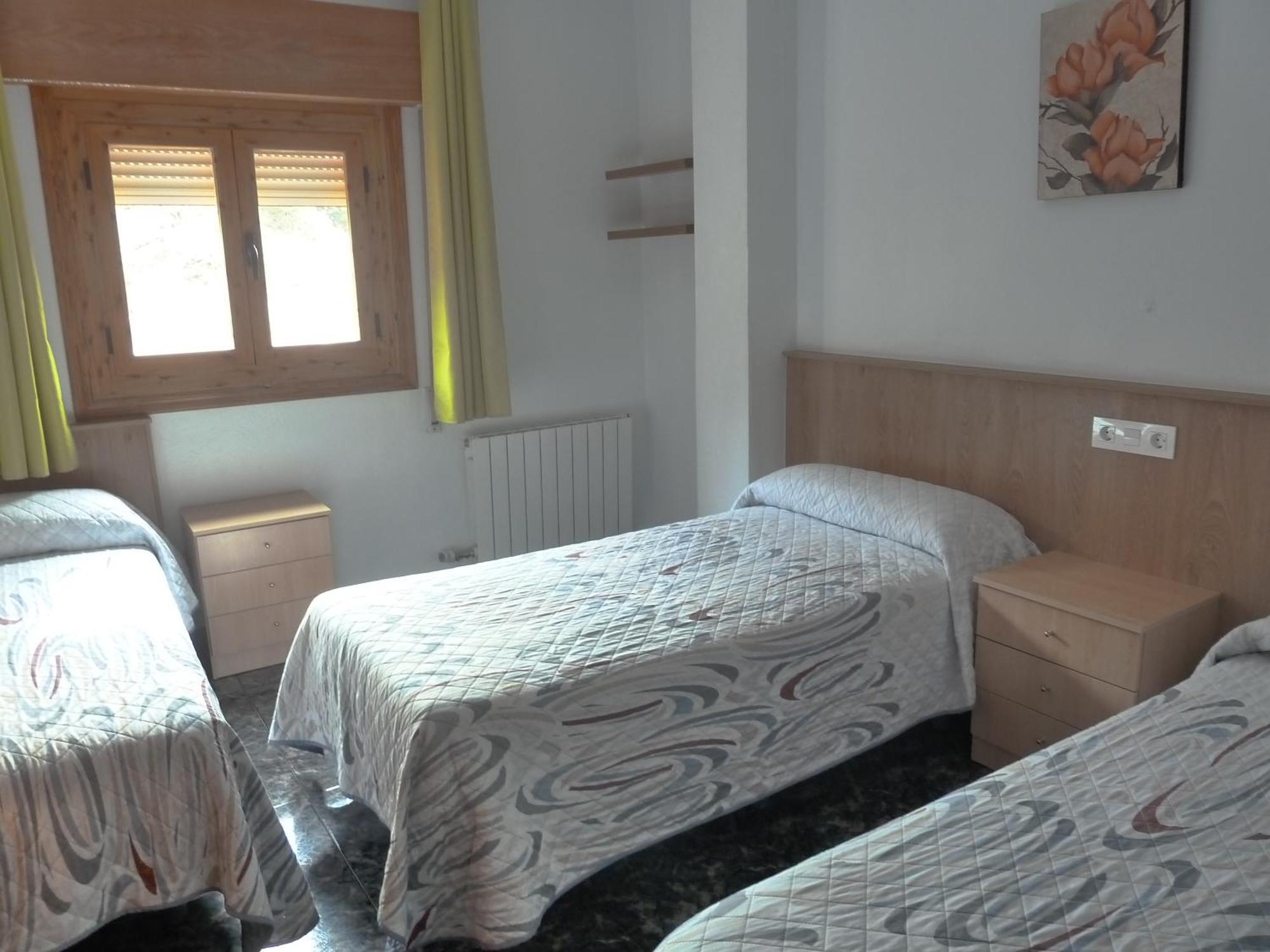 Apartamentos Casa Fermina - A 2 Horas De Las Pistas De Esqui Тревелес Экстерьер фото