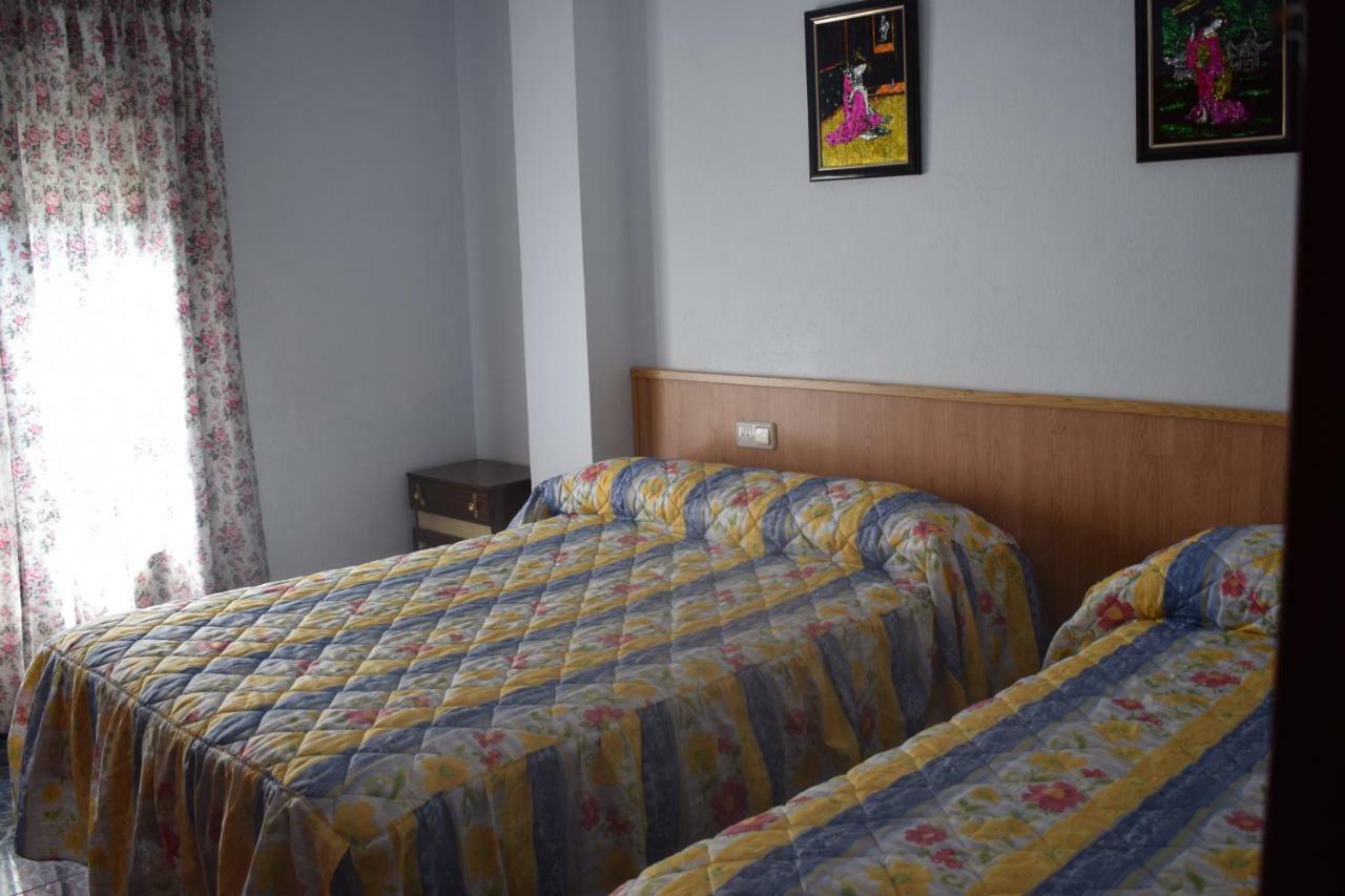 Apartamentos Casa Fermina - A 2 Horas De Las Pistas De Esqui Тревелес Экстерьер фото